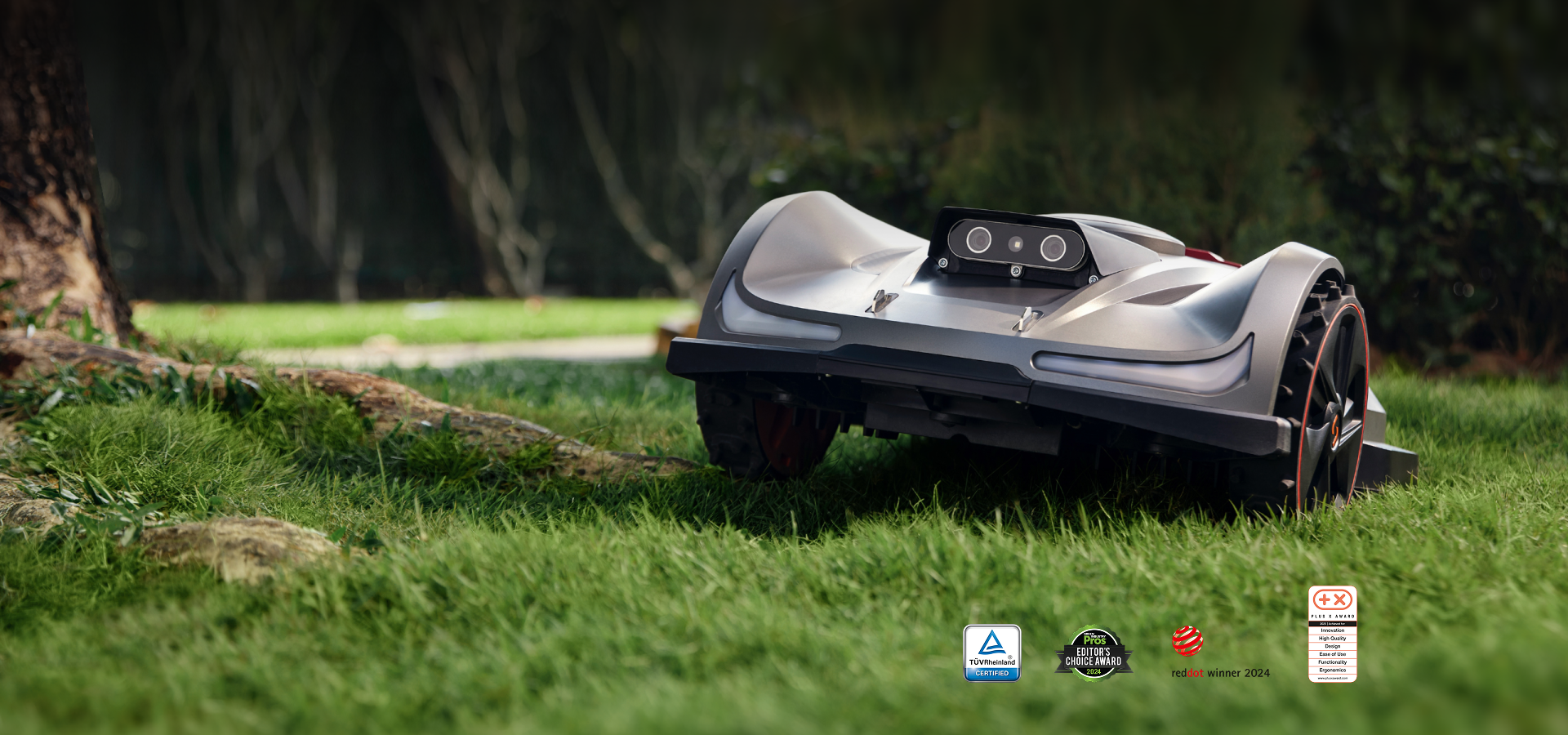 Sunseeker Elite X7 robotfűnyíró munka közben